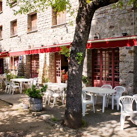 Hotel - Pub Le Petit Bosquet Santo-Pietro-di-Venaco Εξωτερικό φωτογραφία
