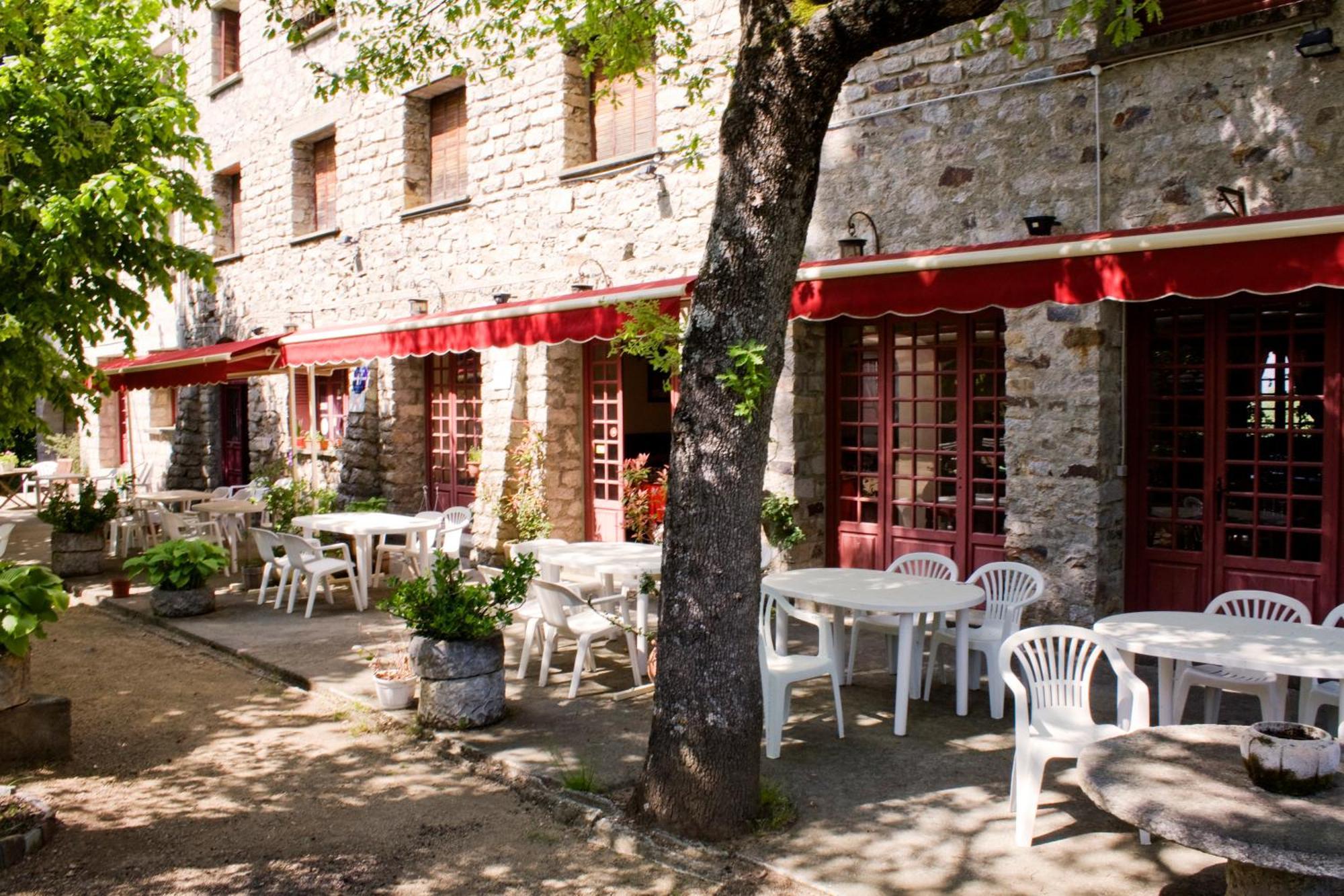 Hotel - Pub Le Petit Bosquet Santo-Pietro-di-Venaco Εξωτερικό φωτογραφία